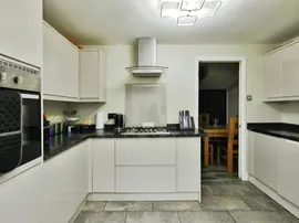 Wildene Drive, Mexborough thumb 3
