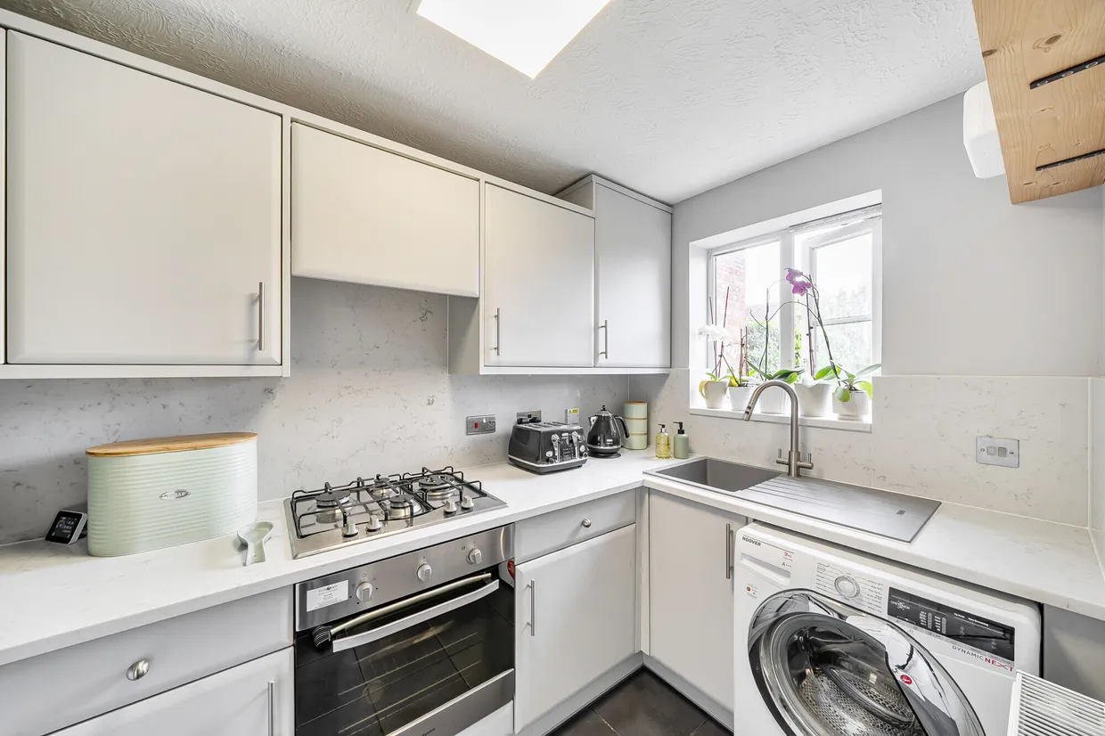 Thellusson Way, Rickmansworth, WD3 photo 2