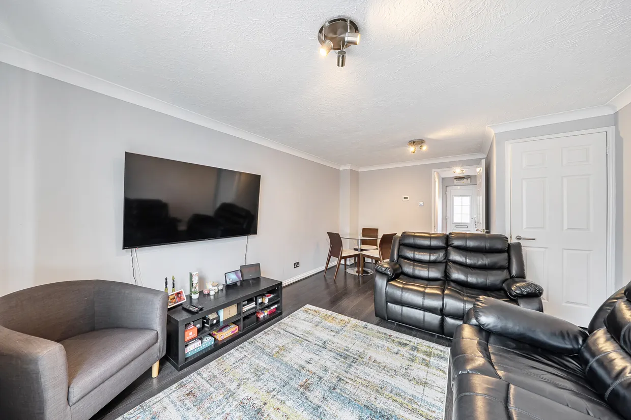 Thellusson Way, Rickmansworth, WD3 photo 3