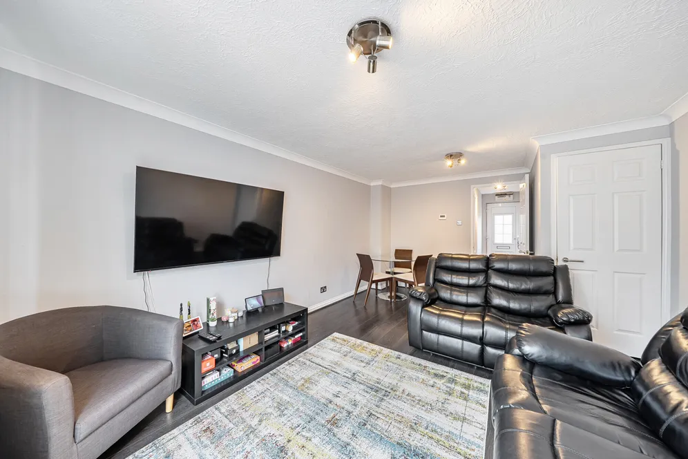Thellusson Way, Rickmansworth, WD3 photo 3