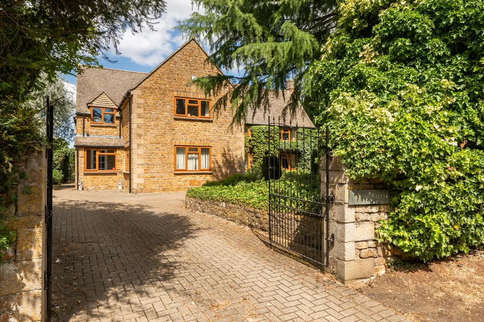 Hempton Road, Hempton, OX15 photo 16