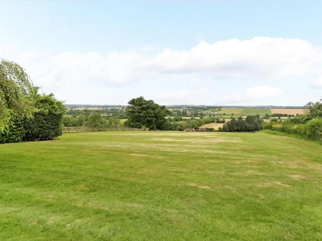 Hempton Road, Hempton, OX15 photo 20