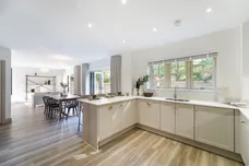 Canada Drive, Headley, Epsom