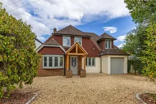 Denmans Close, Lindfield, RH16 photo 1