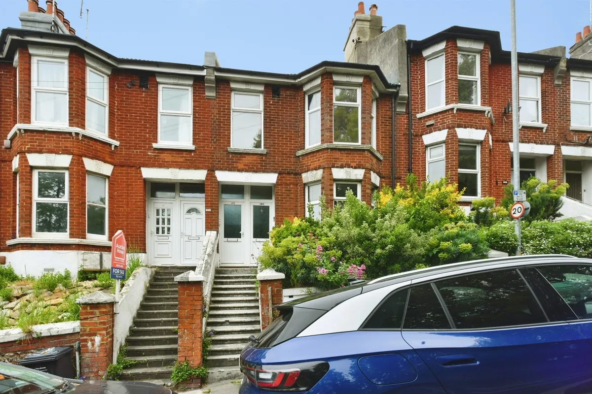 Bear Road, Brighton