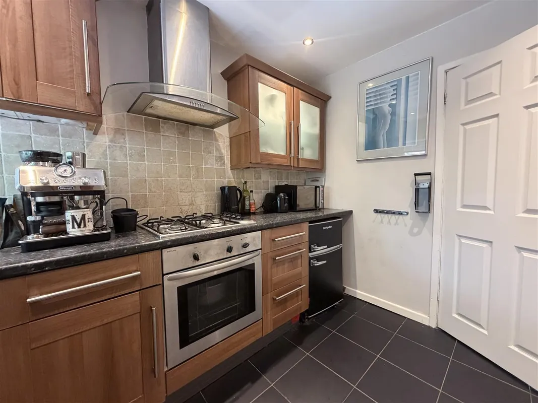 Grove Court, Headingley, LS6