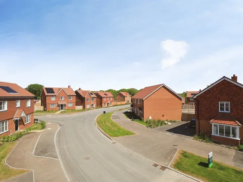 Summerhill Gardens, Ersham Road, Hailshamphoto