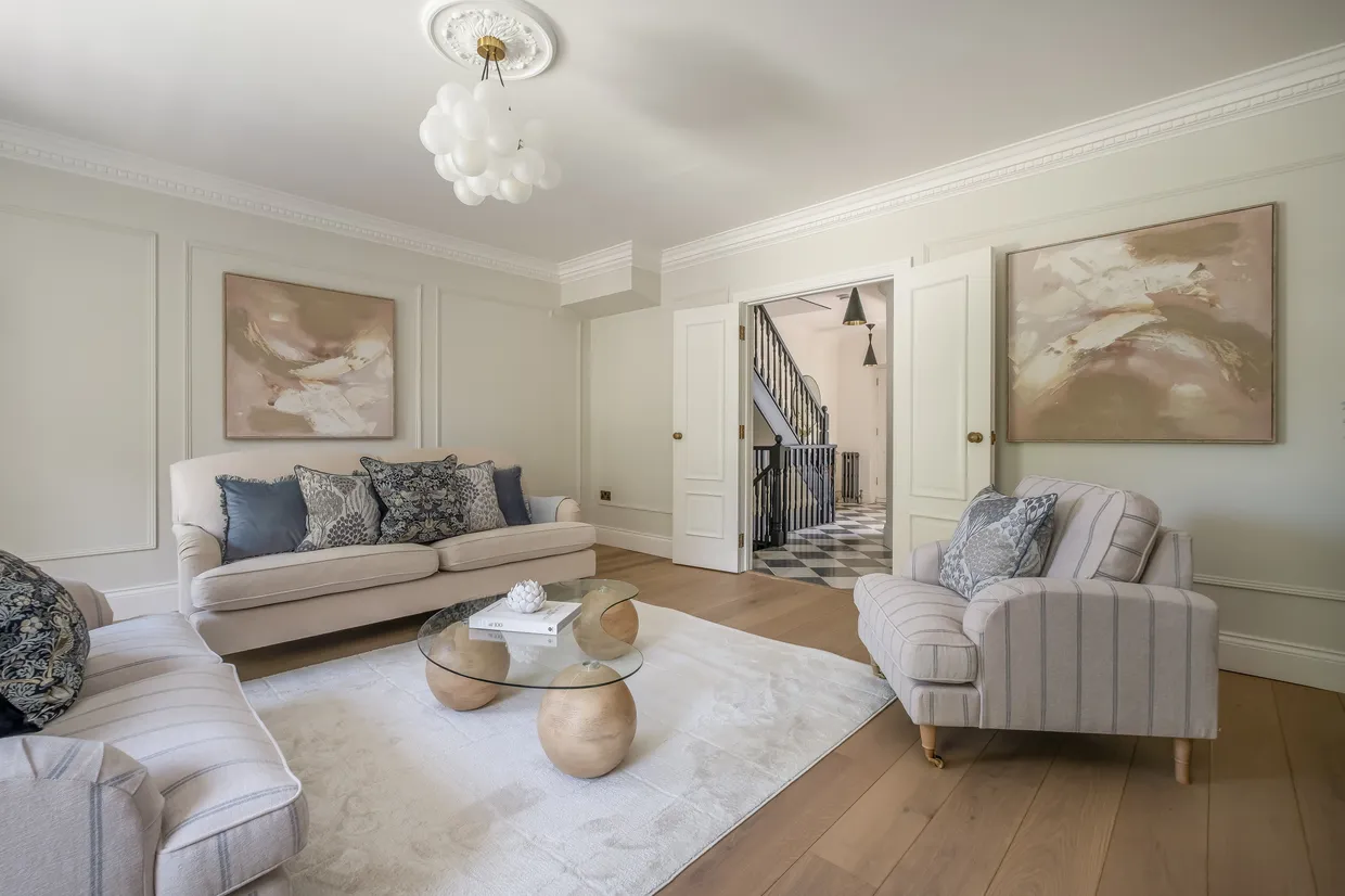 Beaufort Close, London, SW15 photo 4