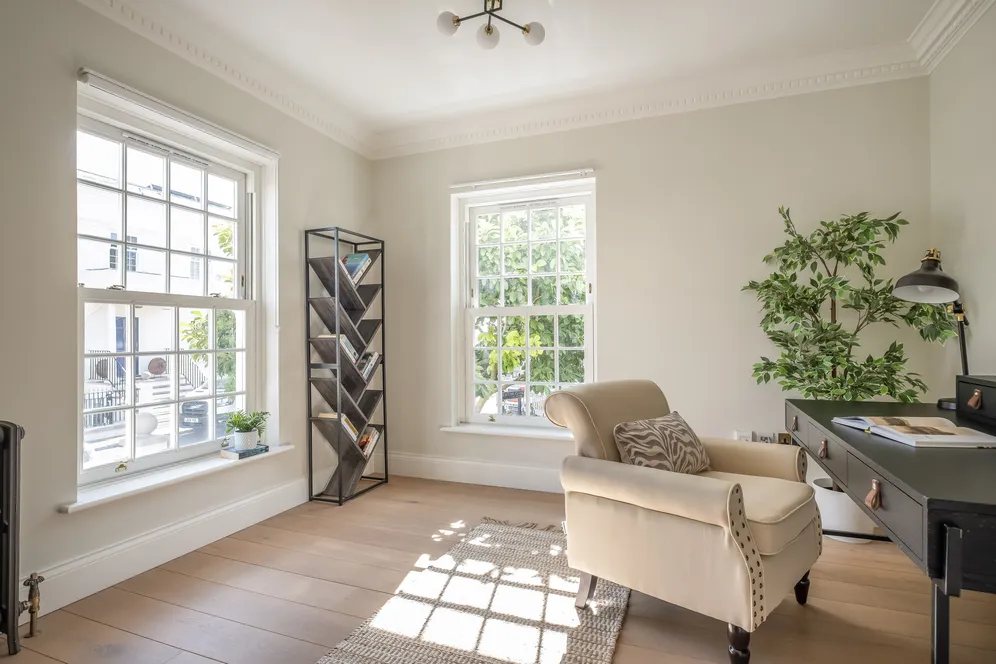 Beaufort Close, London, SW15 photo 5