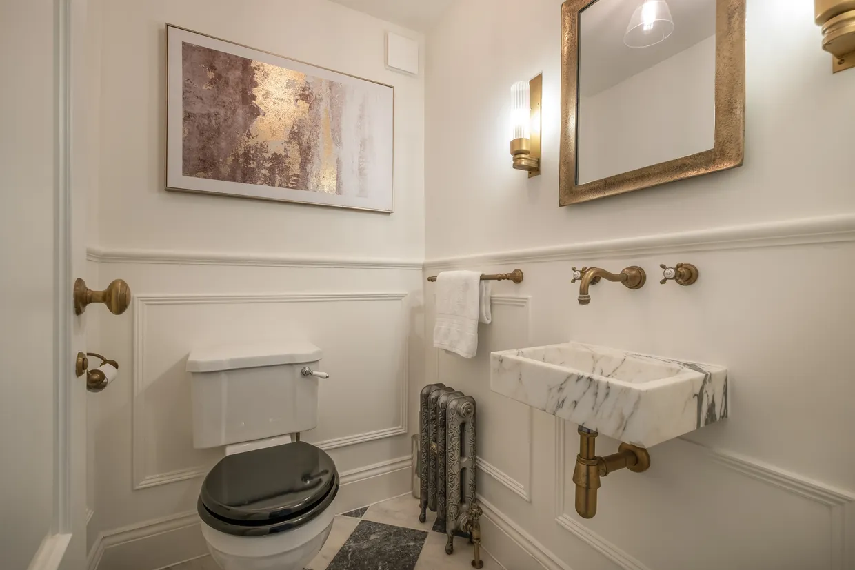 Beaufort Close, London, SW15 photo 6