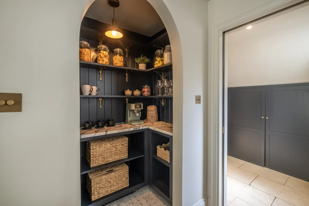 Beaufort Close, London, SW15 photo 9