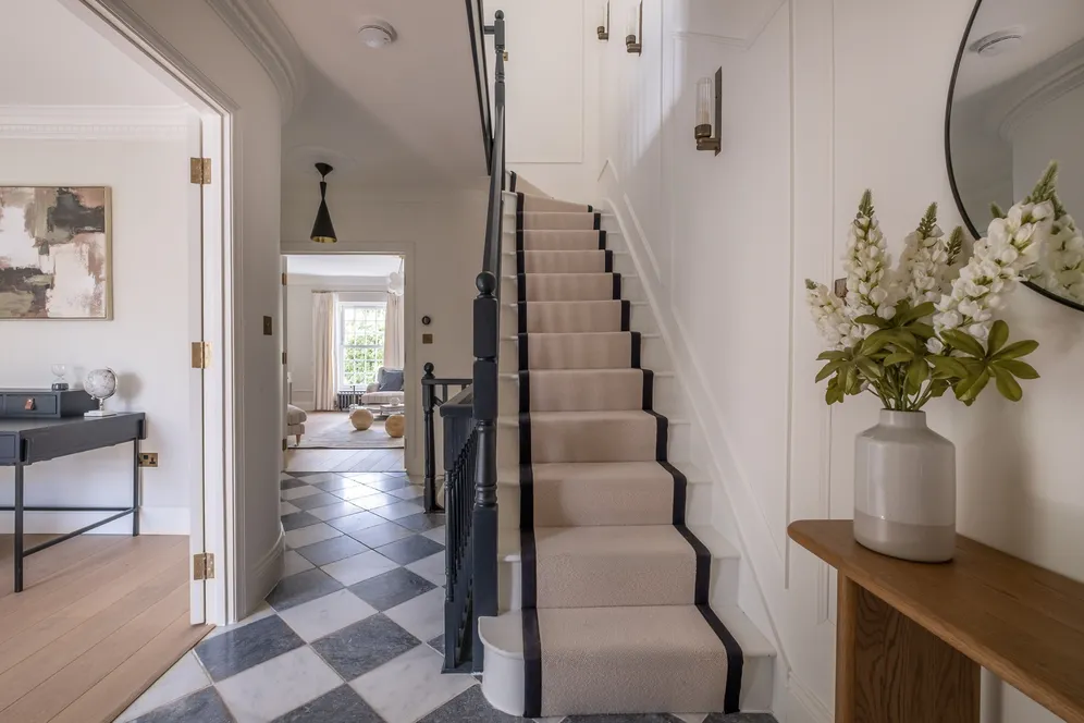 Beaufort Close, London, SW15 photo 15