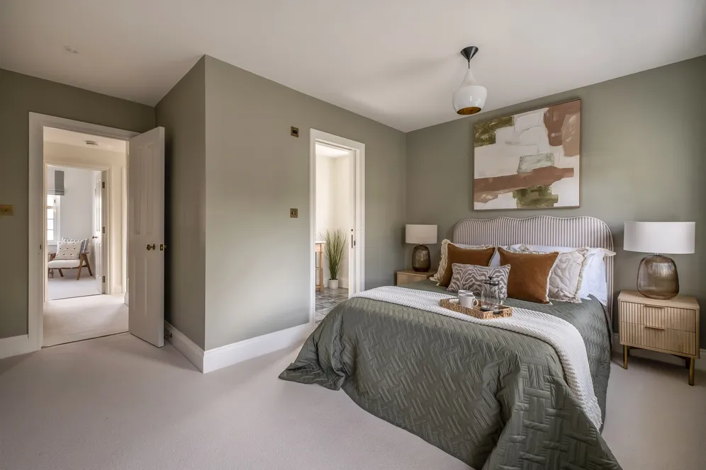 Beaufort Close, London, SW15 photo 17