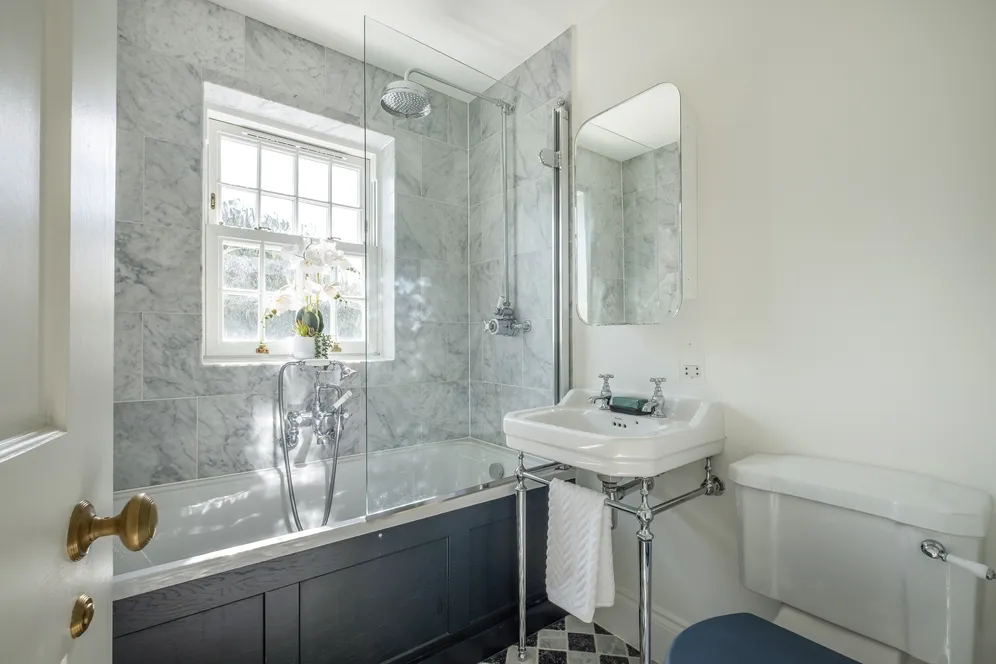 Beaufort Close, London, SW15 photo 24