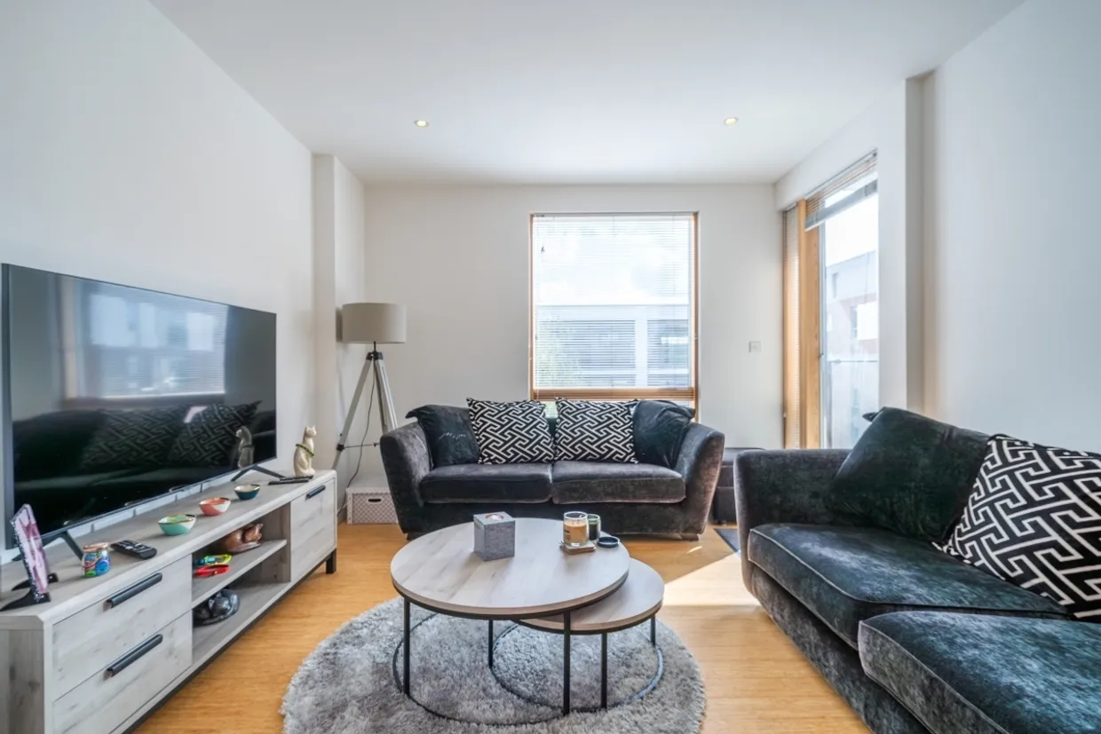 Wingate Square Clapham SW4 photo 2