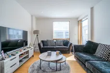 Wingate Square Clapham SW4 photo 2