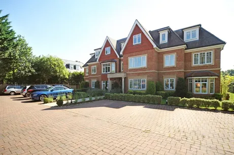Shoppenhangers Road Maidenhead SL6