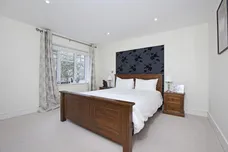 Shoppenhangers Road Maidenhead SL6 photo 11