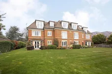Shoppenhangers Road Maidenhead SL6 photo 14