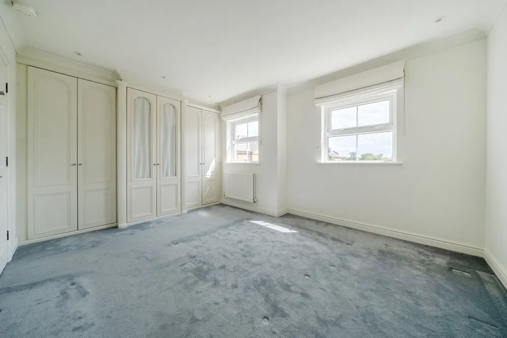 Malthouse Drive London W4 photo 15