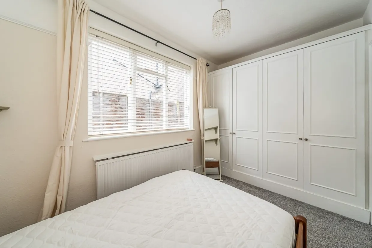 Bickersteth Road London SW17 photo 10