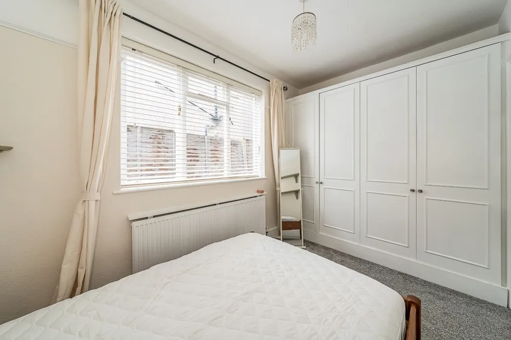 Bickersteth Road London SW17 photo 10