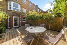 Malthouse Drive London W4 photo 20
