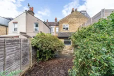Bickersteth Road London SW17 photo 13