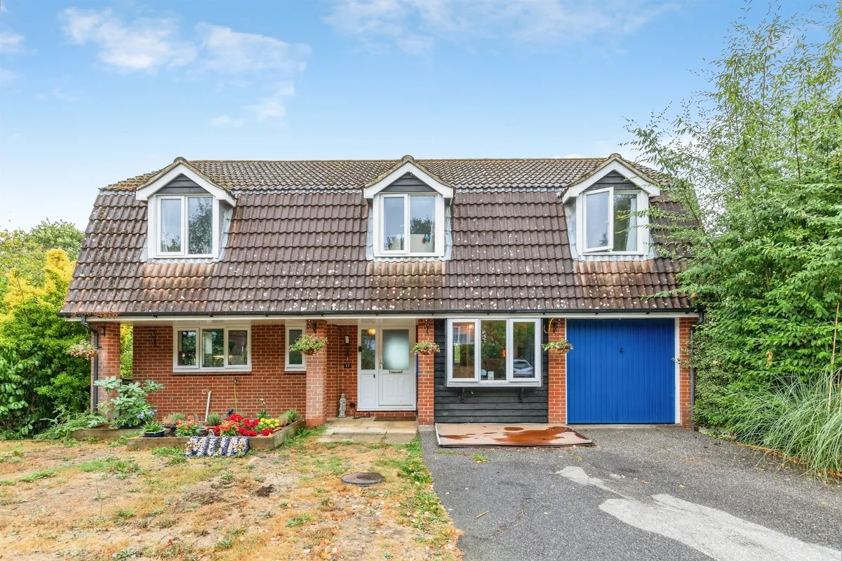 Hoover Close, St. Leonards-On-Sea