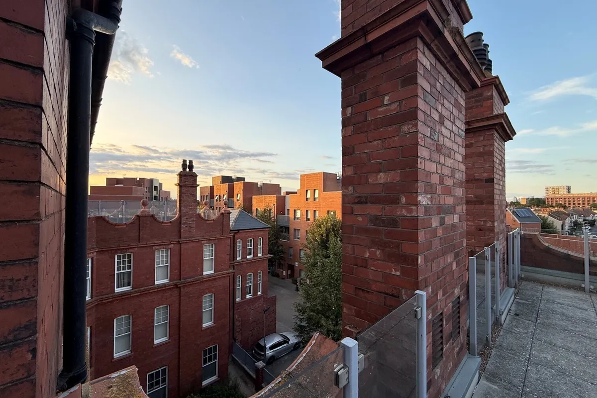 Samson Street, LONDON