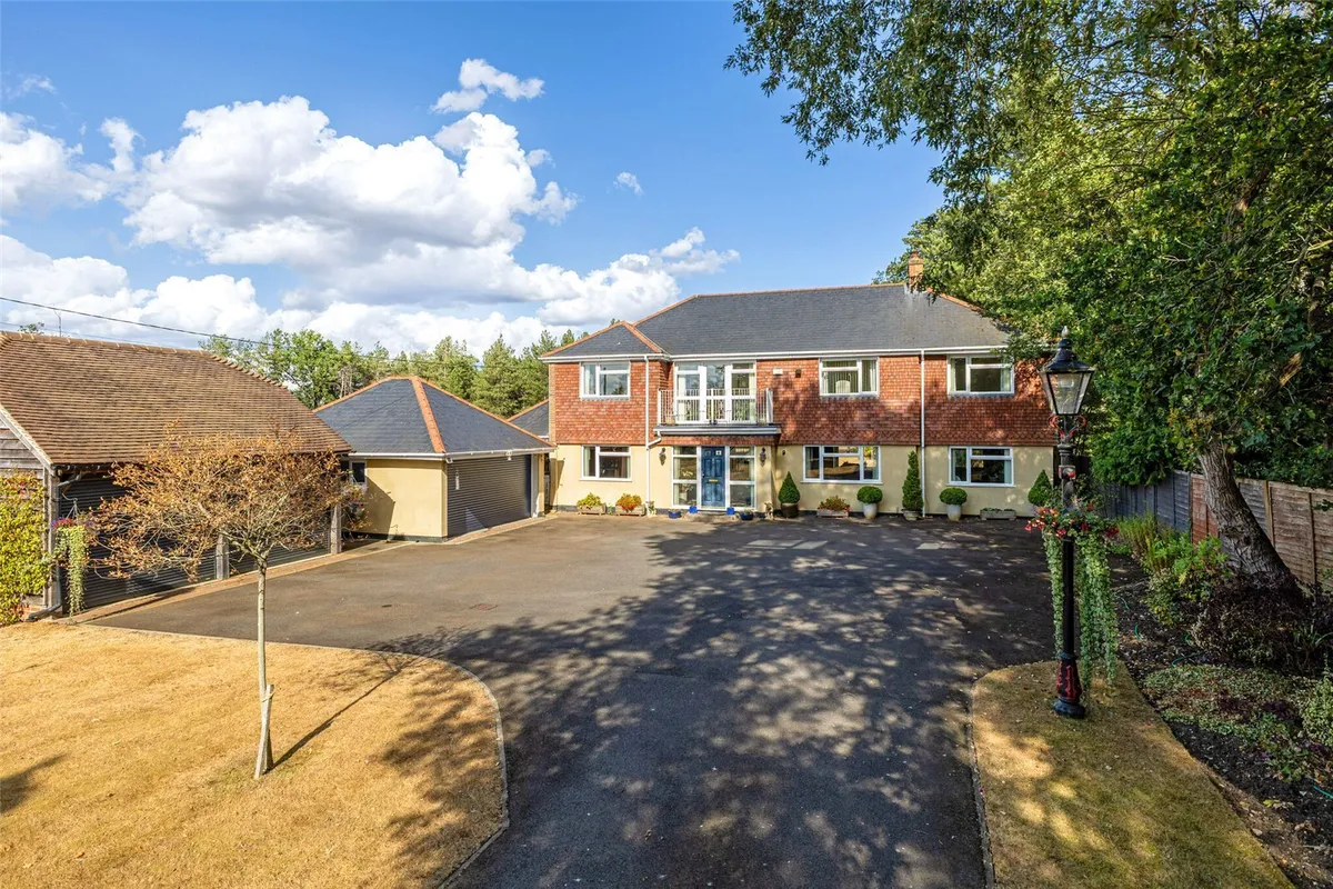 Rag Hill, Aldermaston, RG7