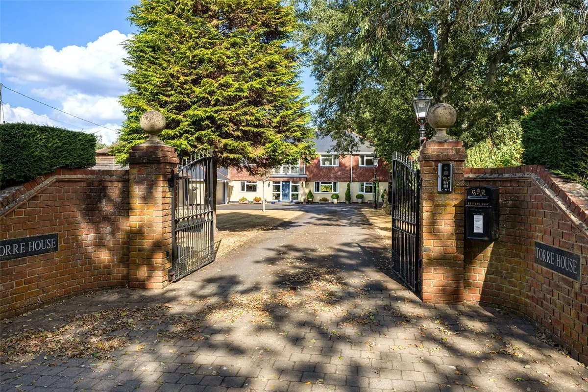 Rag Hill, Aldermaston, RG7