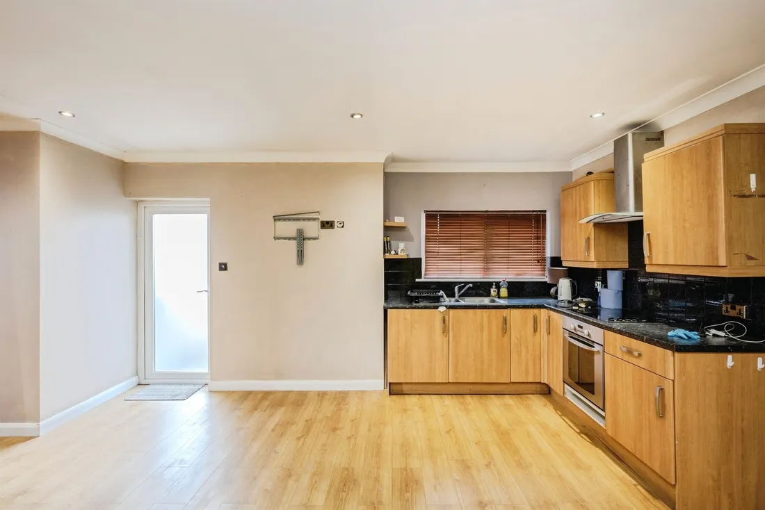 Property photo 15