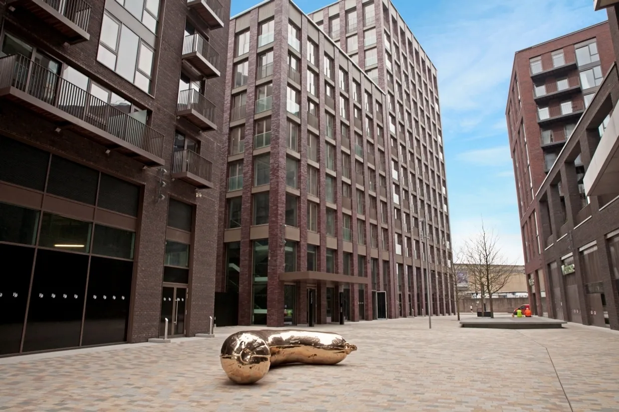 1 Viaduct Gardens London SW11 photo 2