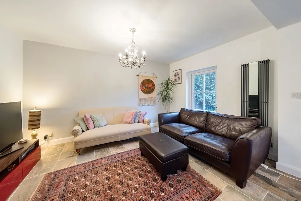 Alexandra Park Road London N10 photo 9