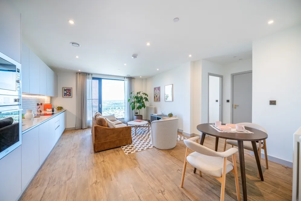 The Eades, 11 Selborne Road London E17 photo 5