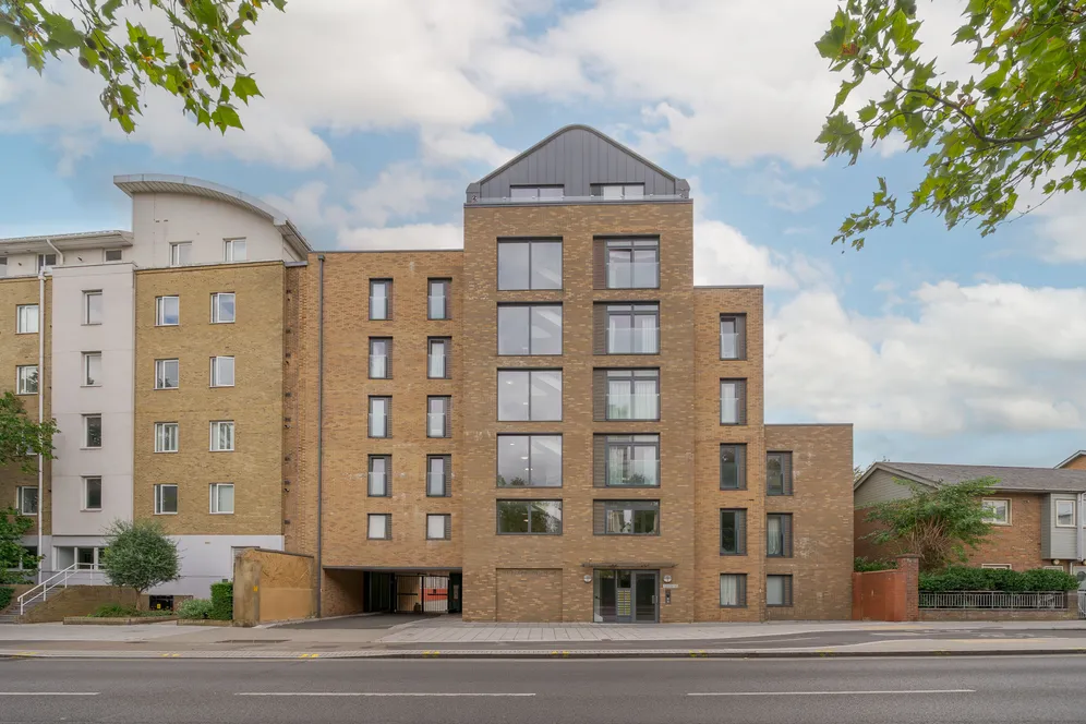 Kew Bridge Road, Brentford, TW8 photo 2