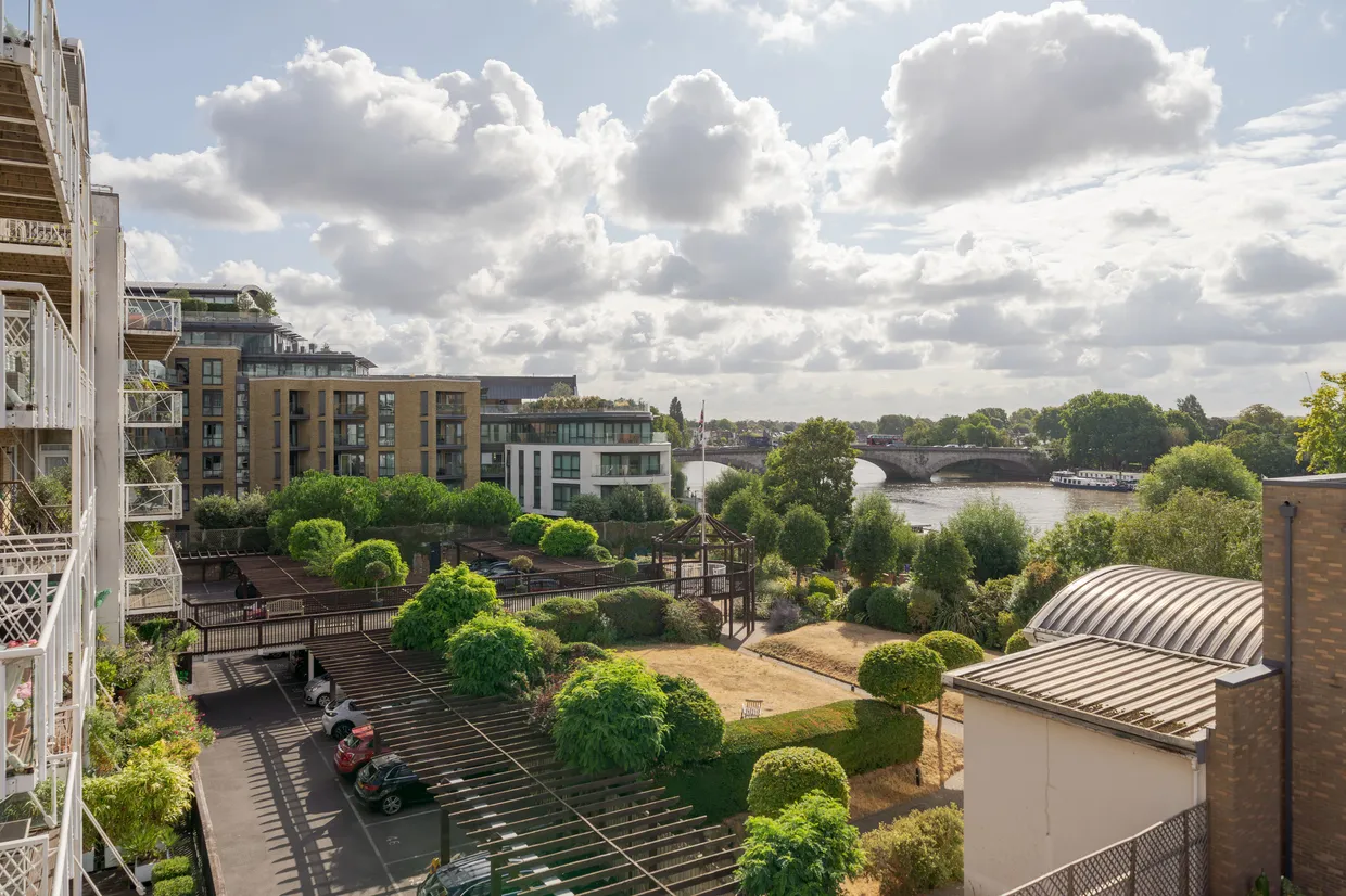 Kew Bridge Road, Brentford, TW8 photo 8