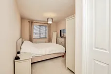 Regency Crescent, Stamford