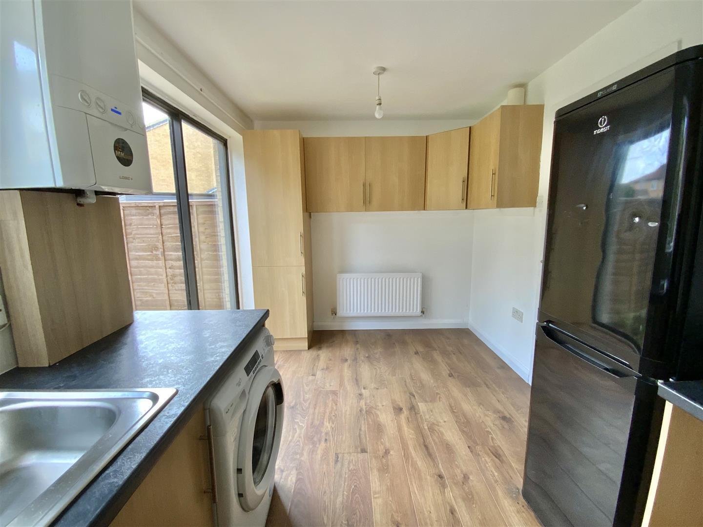 Tallis Lane, Browns Wood, Milton Keynes Image 4