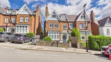 Onslow Gardens, London, N10 photo 1