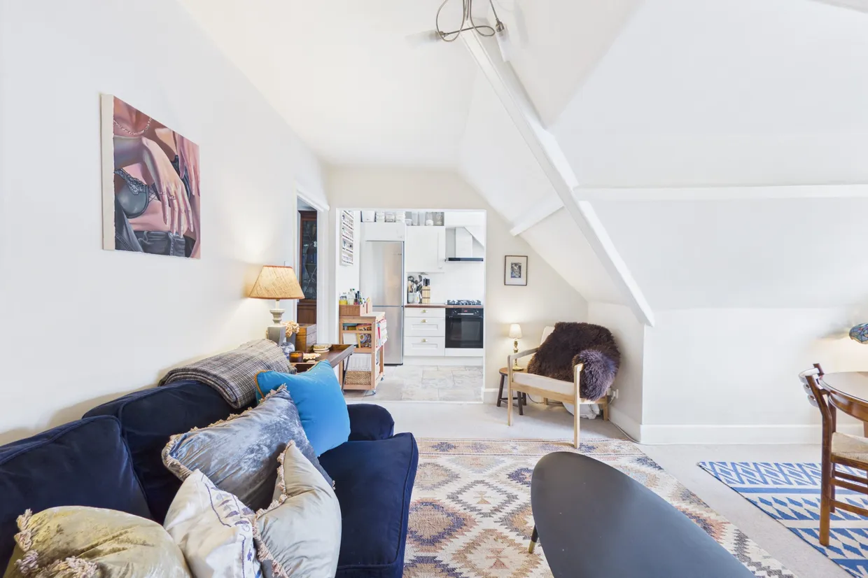 Onslow Gardens, London, N10 photo 3