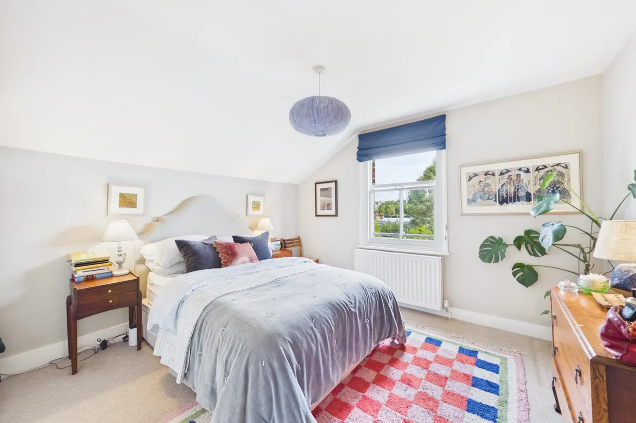 Onslow Gardens, London, N10 photo 8