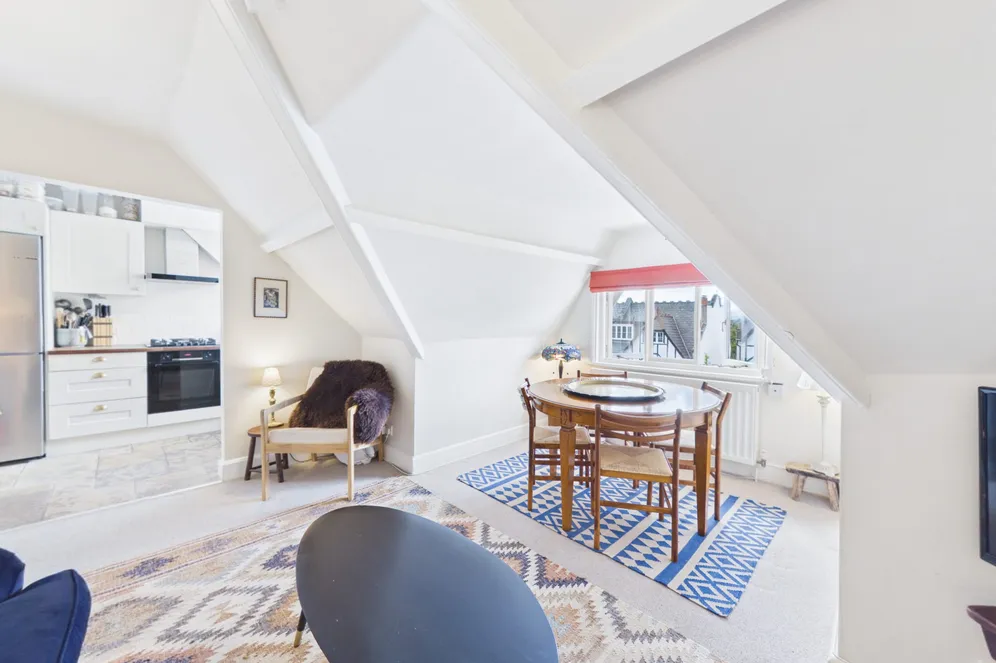 Onslow Gardens, London, N10 photo 12