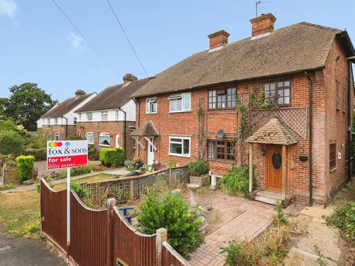 Meadow Road, Hailshamphoto