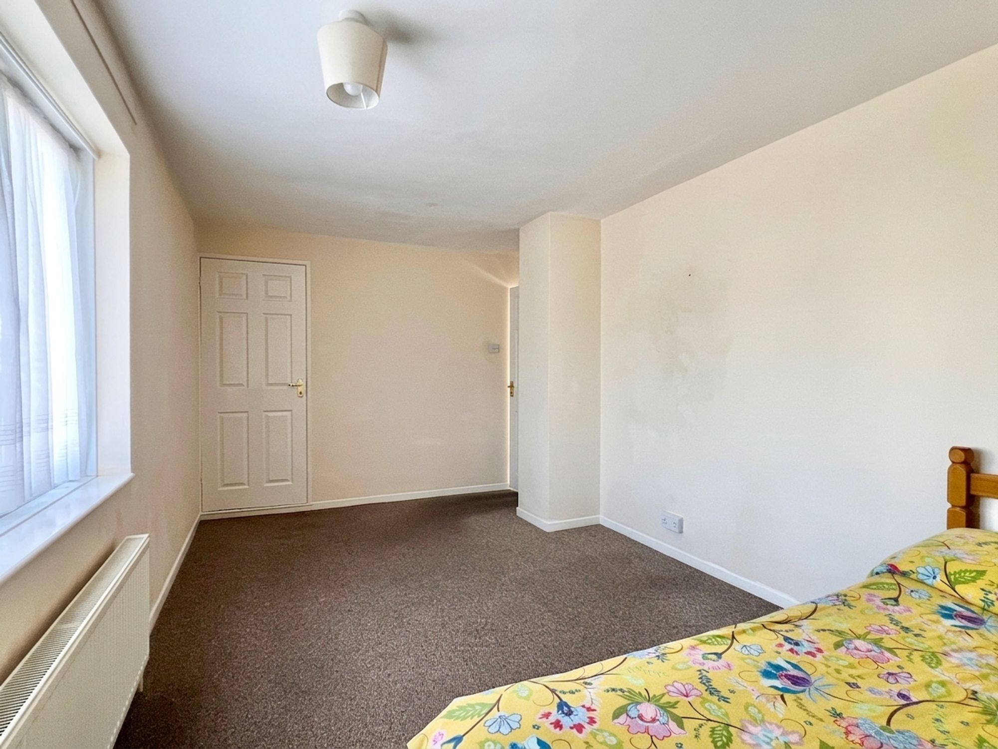 Buckland Road, Taunton - NO onward chain! Image 12