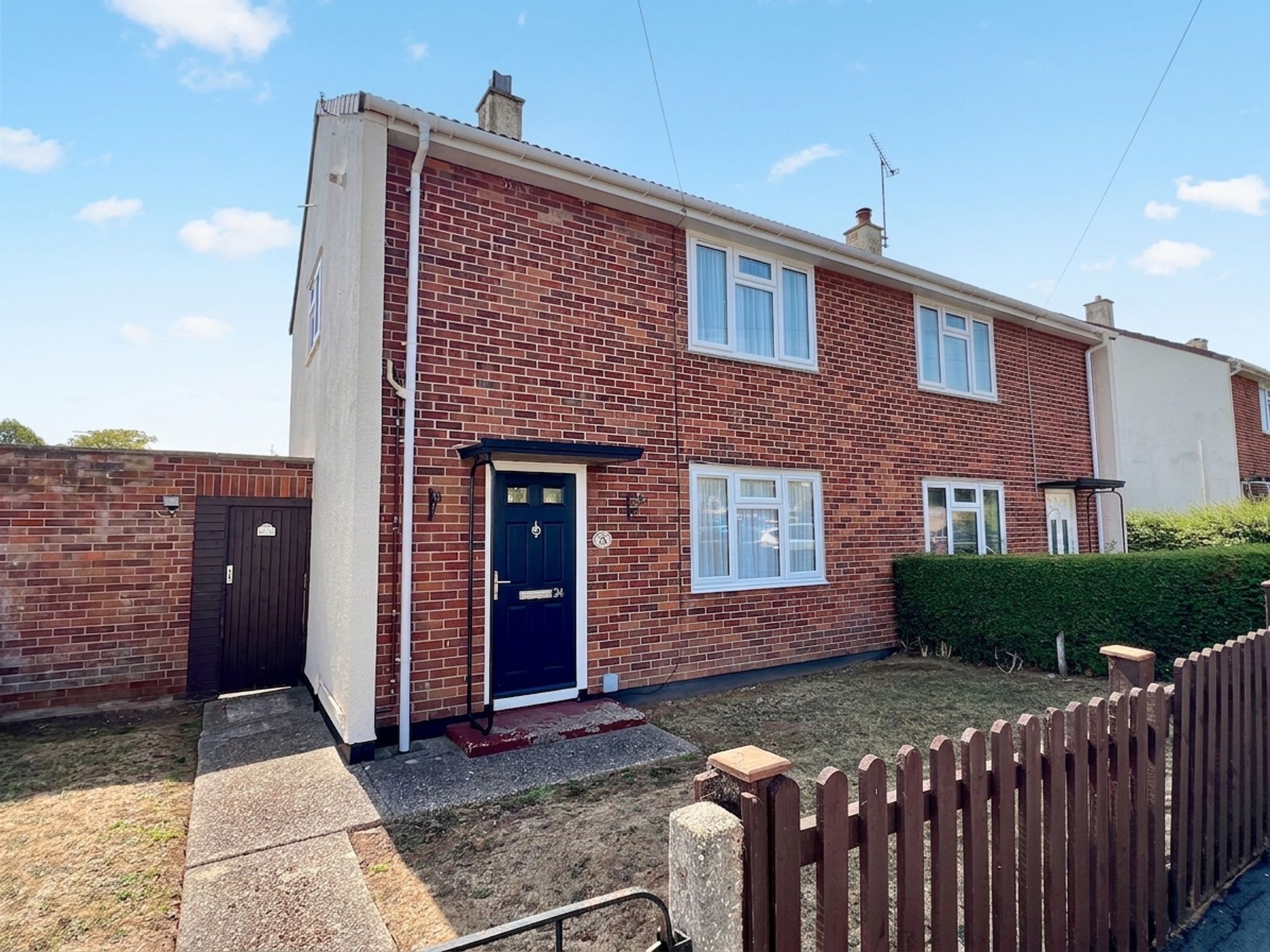 Buckland Road, Taunton - NO onward chain! Image 23