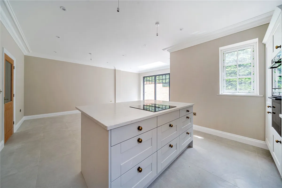 Cherry Tree Drive, Cliddesden, RG25