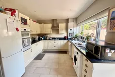 Westbury Crescent, OXFORD