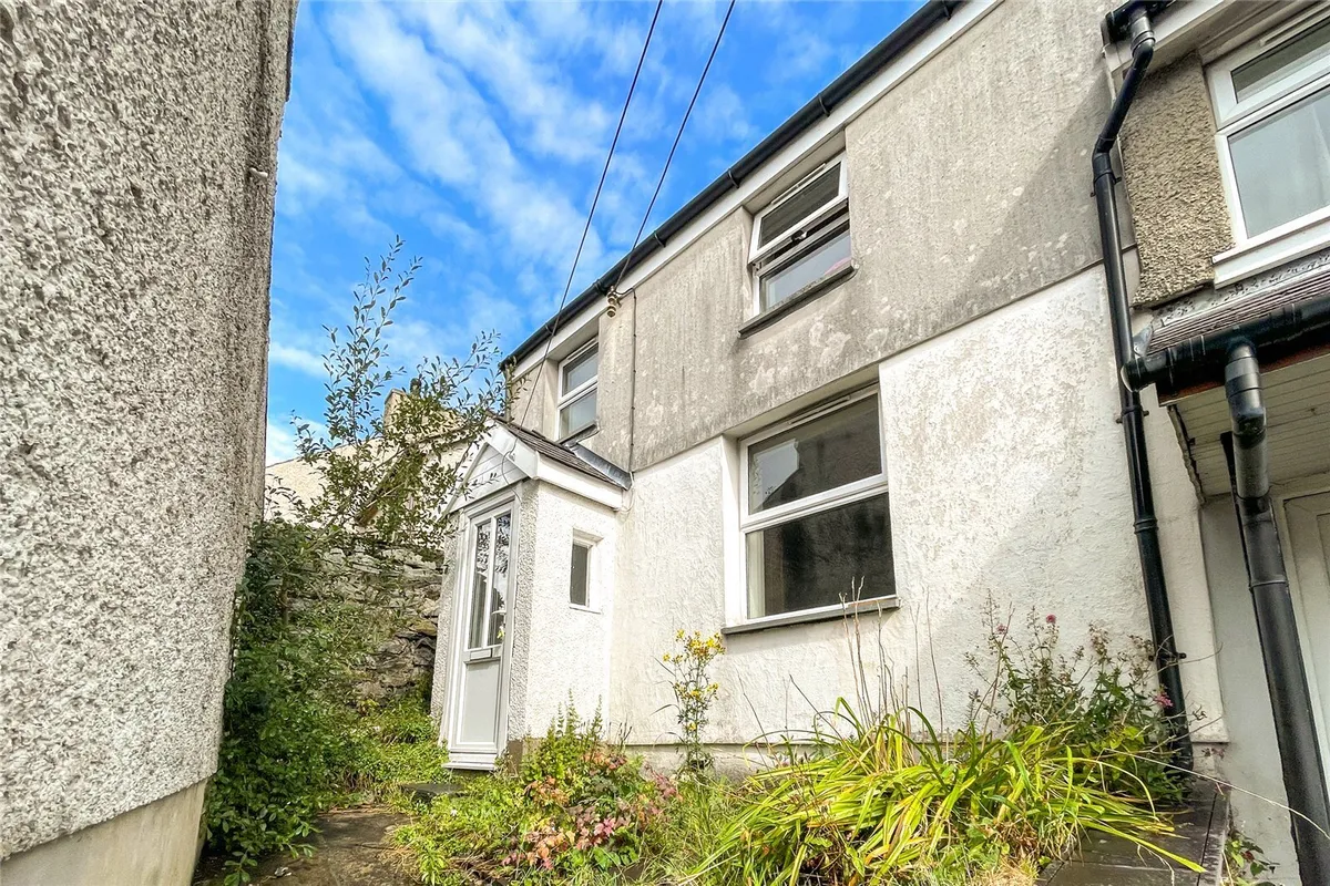Tabernacle Terrace, Bethesda, Bangor, Gwynedd, LL57